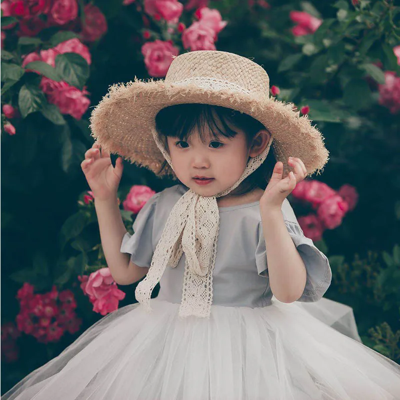 

Kid Summer Raw Edges Big Wide Brim Flat Top Lace Black White Green Bandage Raffia Straw Hat Girl Beach Travel Sun Protection Hat