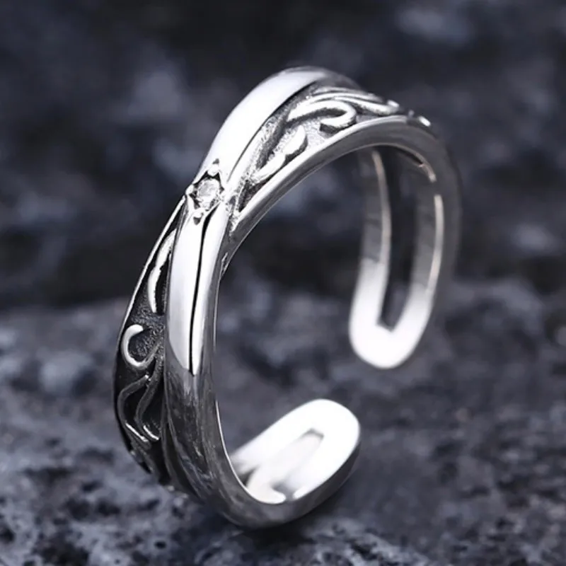 

Мужские и женские кольца из серебра 2022 пробы с цирконом