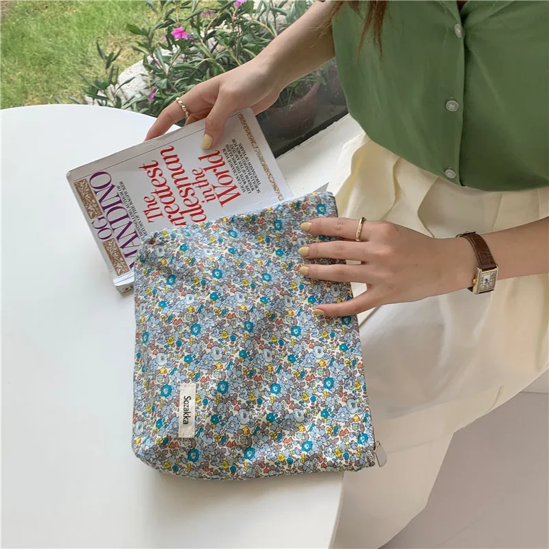 

Floral Cosmetic Bag Cotton Fabric Women Make Up Storage Pouch Zipper Cosmetic Pouch Vintage Phone Clutch Korean Beauty Case