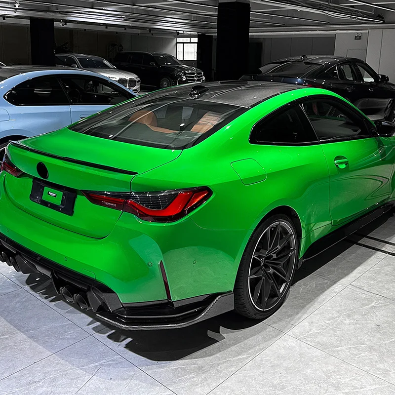Фото Для BMW M4 G82 G83 2021+ Высококачественный задний бампер из АБС-пластика с воздуховодами и спойлером, внешняя декоративная накладка, глянцевый черный, под карбон №3