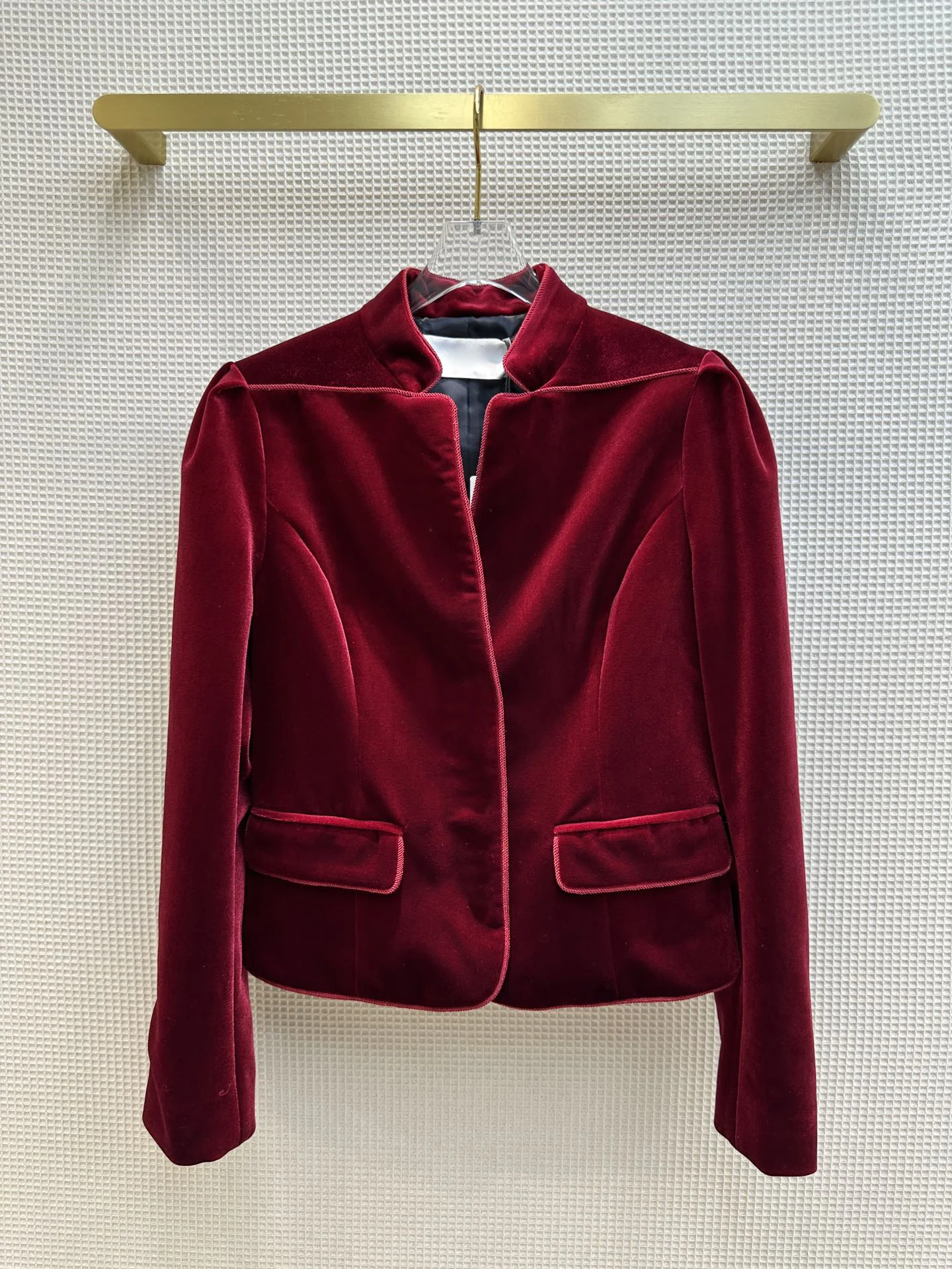 

Винтажный короткий пиджак 2023Wine-red с воротником-стойкой, бархатная ткань, винтажная Золотая Пряжка, украшение d10.24
