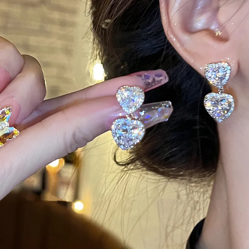 

Simple Three-Dimensional Love Zircon Earrings Women Fashion Personality Summer Daily Wear Accessories PartyJewelry Birthday Gift