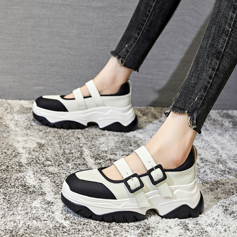 

Women's Sandals 2022 Summer New Thick Soled Sports Shoes Women's Casual and Versatile Leather Women's Shoes