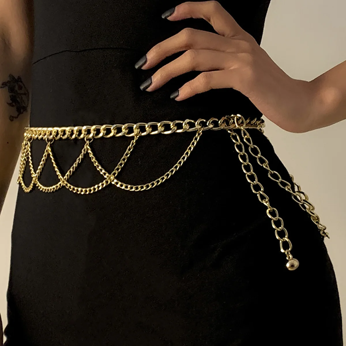 Multilayer Chain Belts for Women Metal Waist Chain Body Summer Beach Jewelry for Women and Girls Tassel Bkini Body Chain Belt