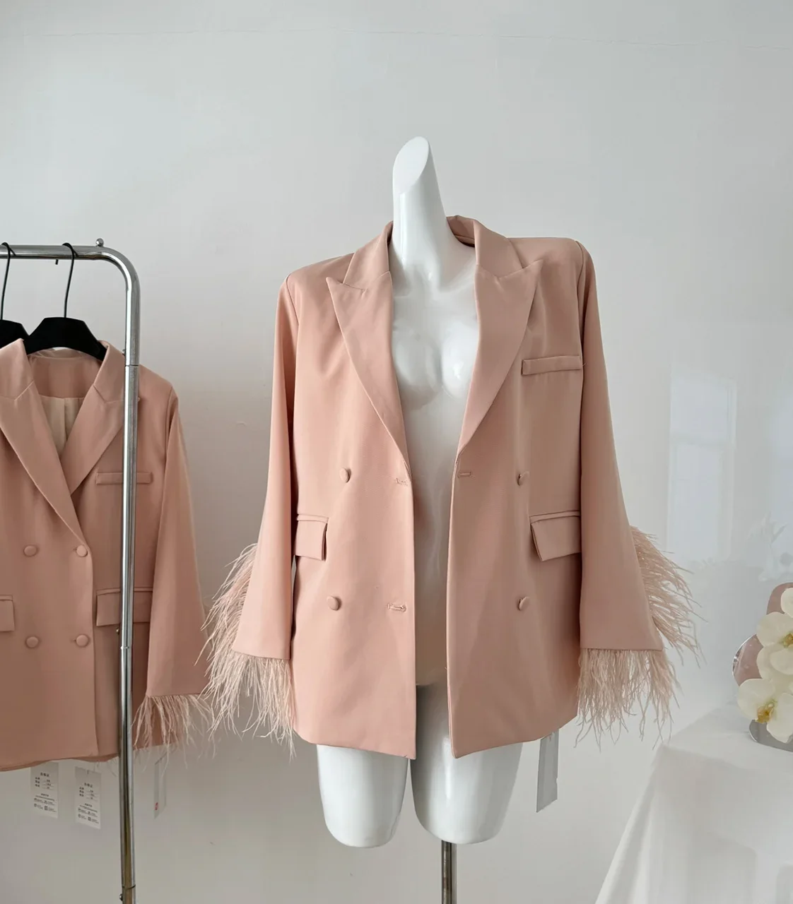 Ранняя осень светский роскошный женский пиджак элегантный из страусиных волос