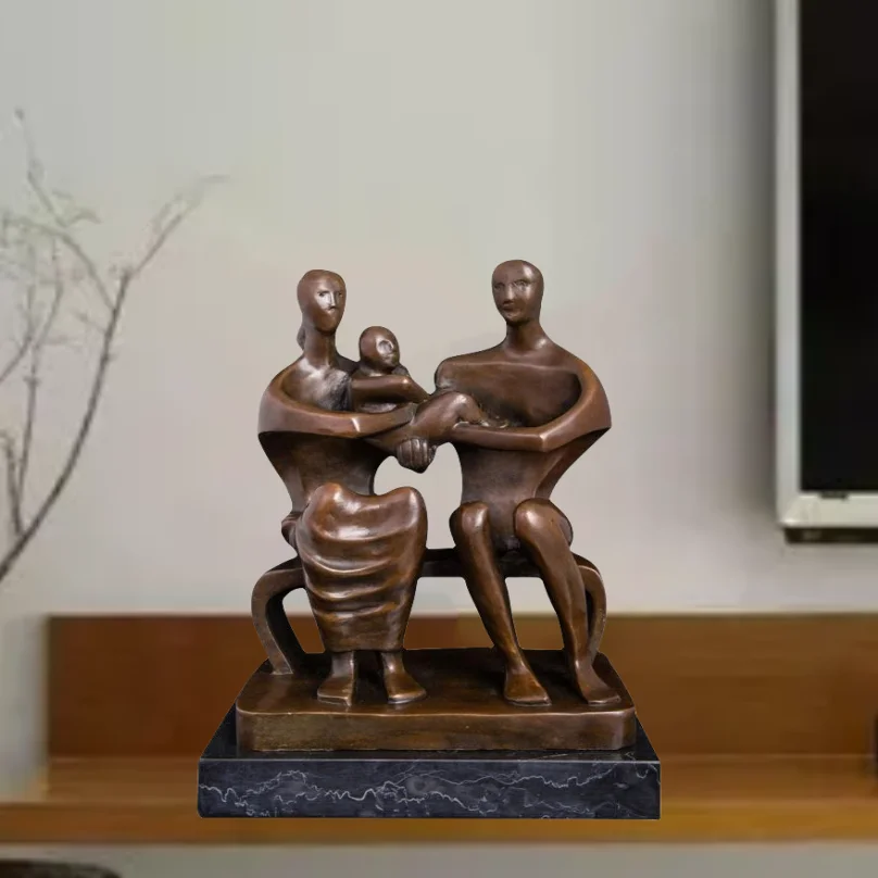 Медная статуя семьи Ivorique