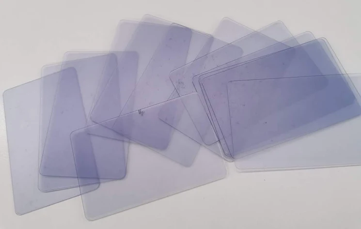 В наличии встроенный автоматический портативный карточный счетчик для