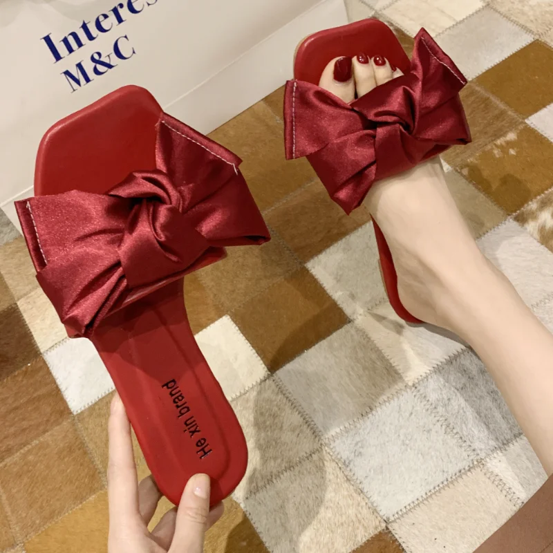 

Женские свадебные шлепанцы, мягкая подошва, однотонные сандалии, плоская подошва, красные, лето 2023