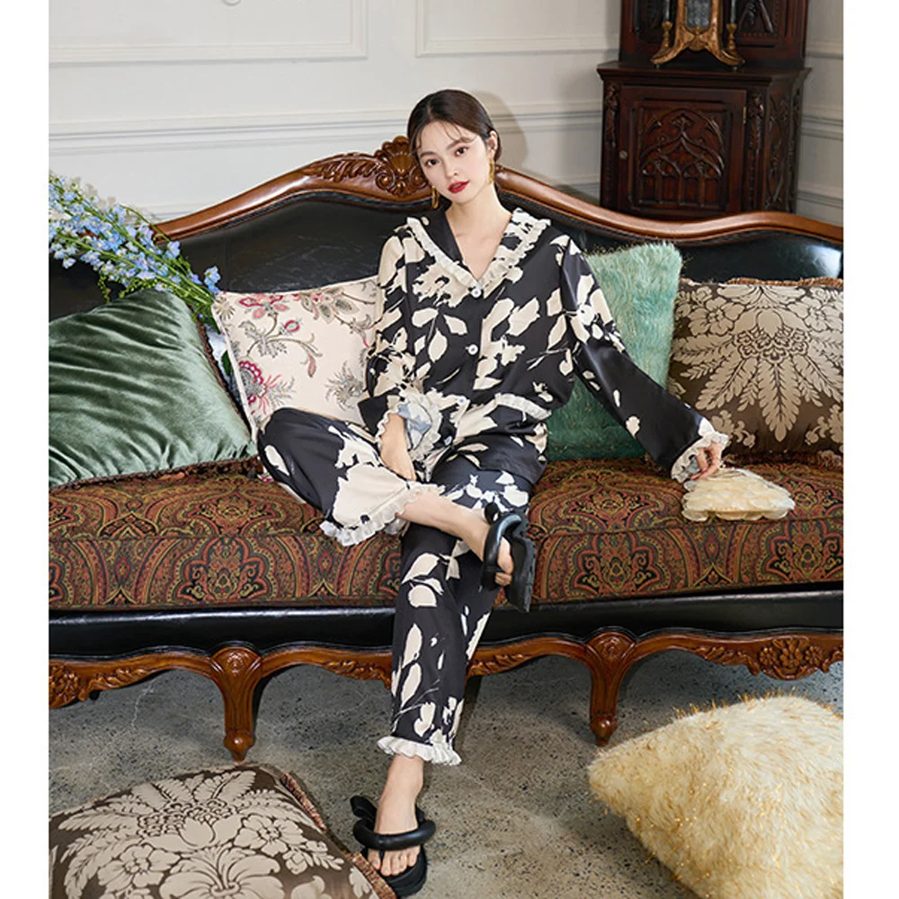 

Spring Autumn Women's Pajamas Casual Painting Sleepwear Temperament Long Sleeve Cardigan Loose Pants 2 Piece Set Homewear 2022
