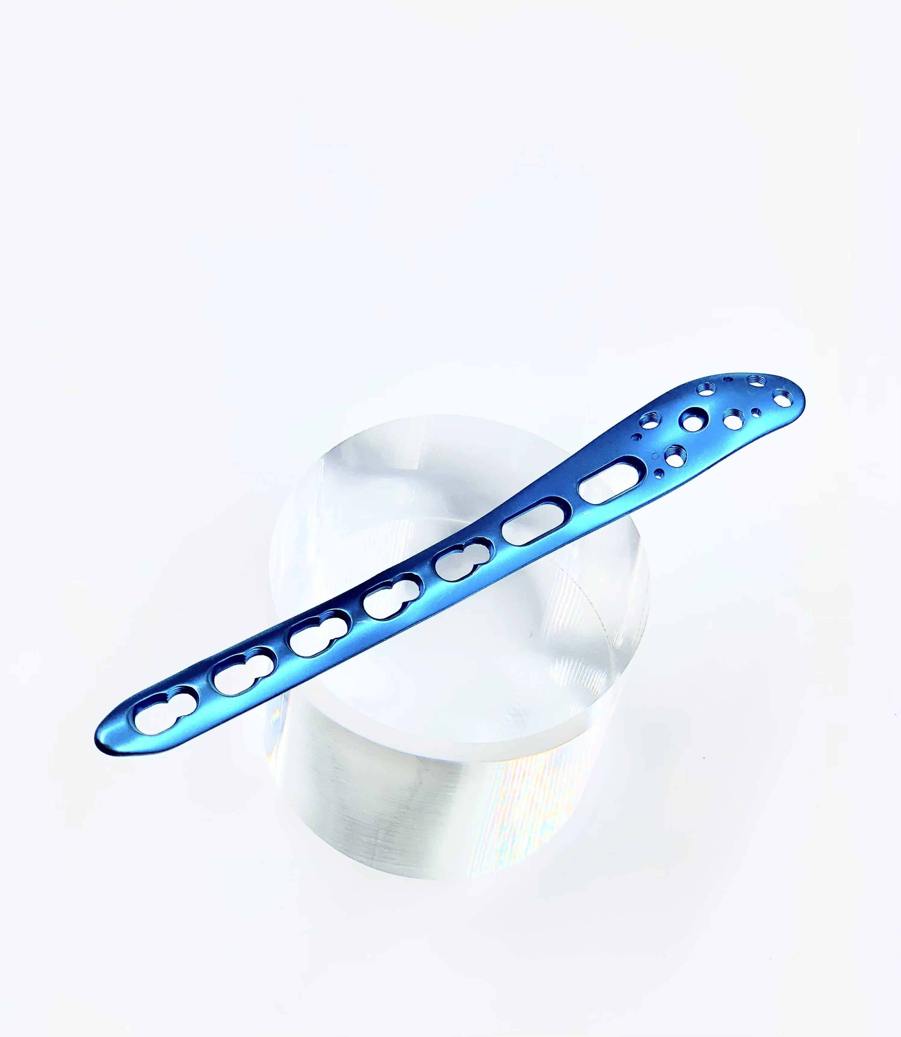 Хирургические инструменты для имплантатов расстоятельной стекловолоконной