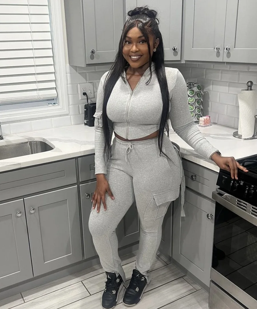 Стильный женский спортивный костюм из двух предметов пальто с капюшоном длинным