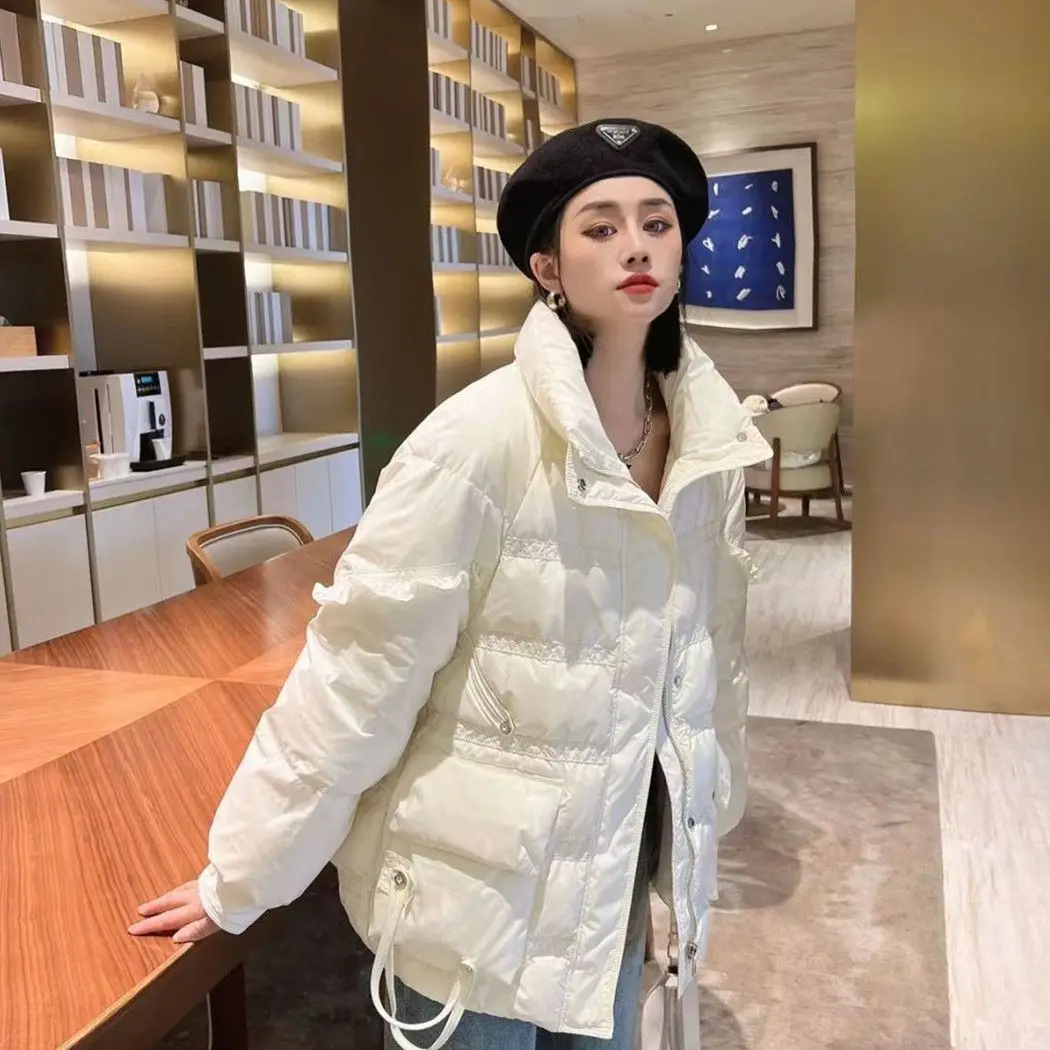 

Women White Duck Down Jacket Stand Up Collar Casual Winter Warmth Outwear Coat 2023 New Zipper Loose Thicken Short Clothing C61