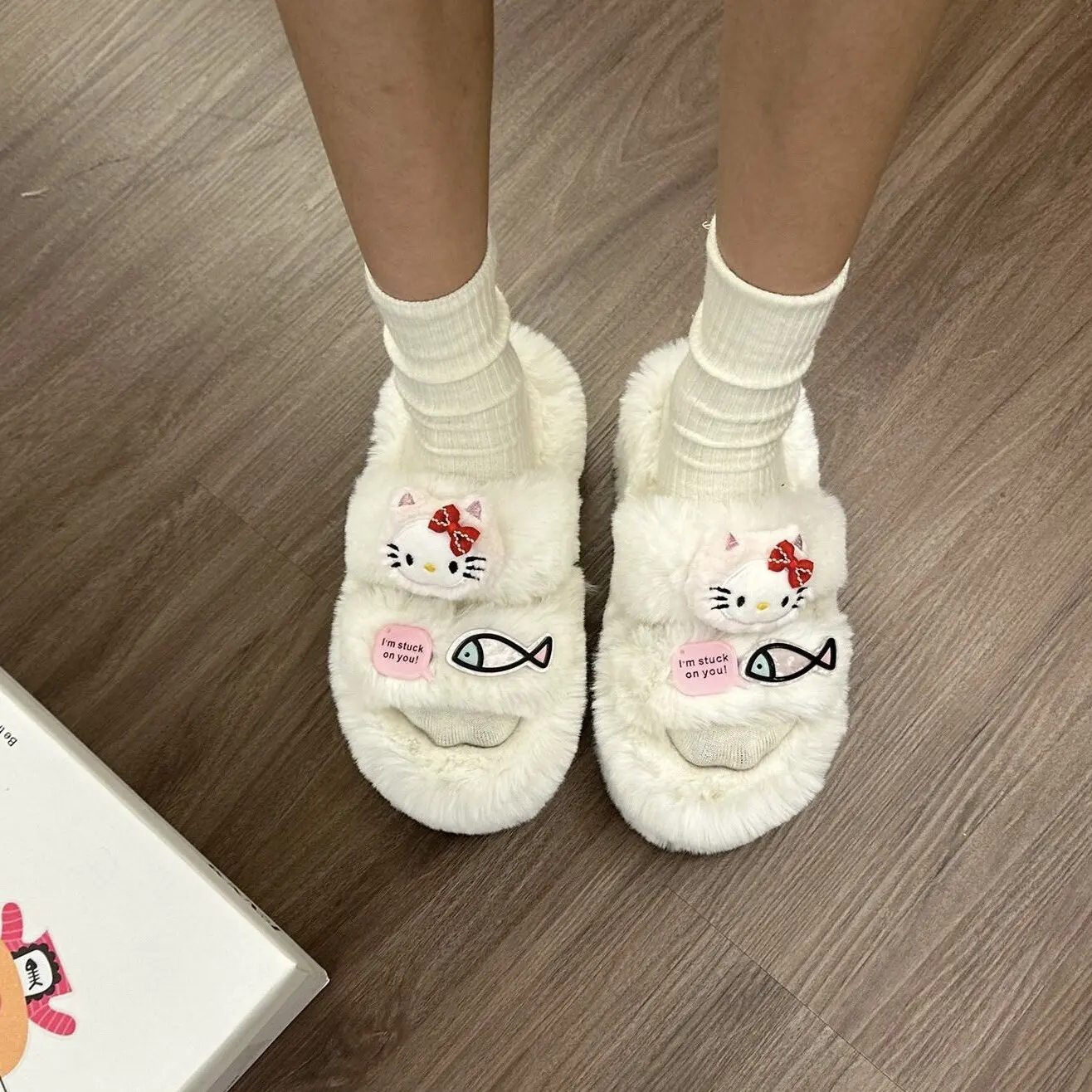 

Sanrio Kawaii Hello Kitty плюшевые тапочки, милые зимние теплые домашние повседневные туфли на плоской подошве для девочек Y2K Рождественский подарок для девочек