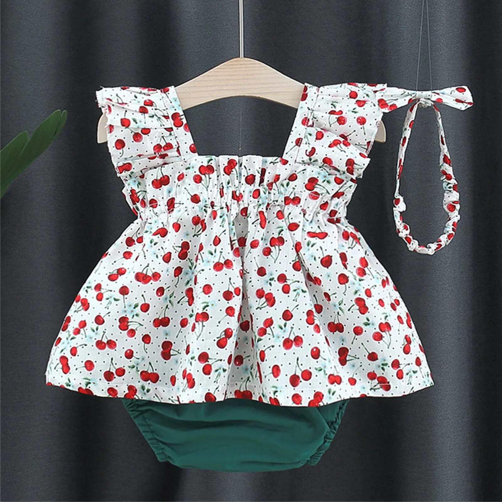 

Newborn Infant Baby Girl Summer Shorts Set Floral Print Strap Ruffle Dress Tops Blooms Diaper Shorts Clothes Preemie Clothes Boy