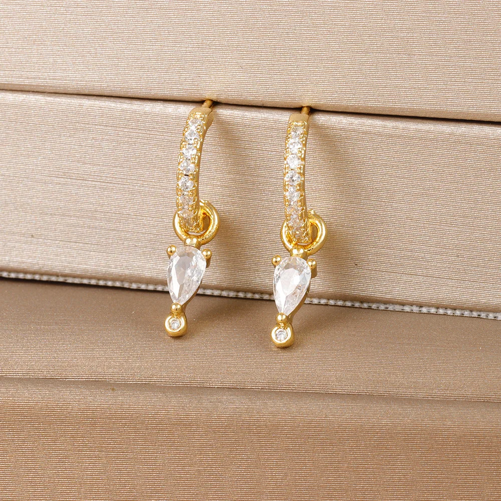 Серьги-кольца женские круглые в минималистическом стиле стильные циркониевые