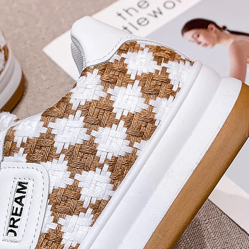Checkerboard Plaid Casual Shoes Women's 2022 Spring Korean Version Of The New Thick-soled Lace-up Round Toe White Shoes