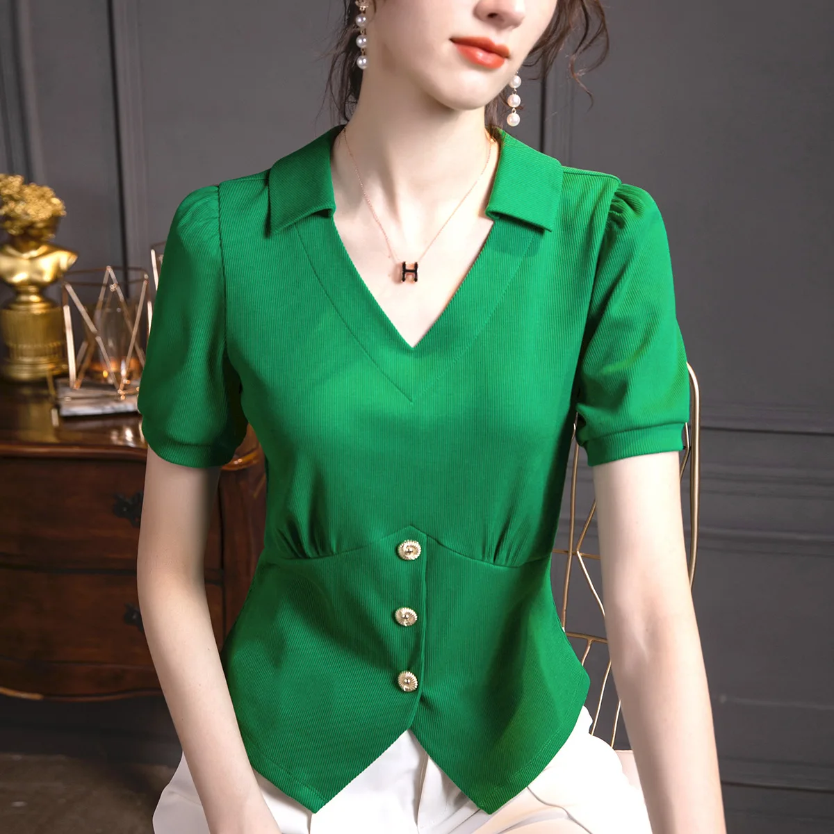 

Lapel Short-sleeved T-shirt Women's Summer 2022 New Women's V-neck Solid Color Cotton T-shirt French Puff Sleeve Shirt Top