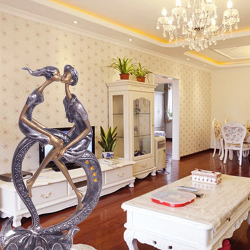 

Пара в европейском стиле украшения дома ремесла пара статуя любителей смолы декор скульптуры День Святого Валентина ручной орнамент подар...