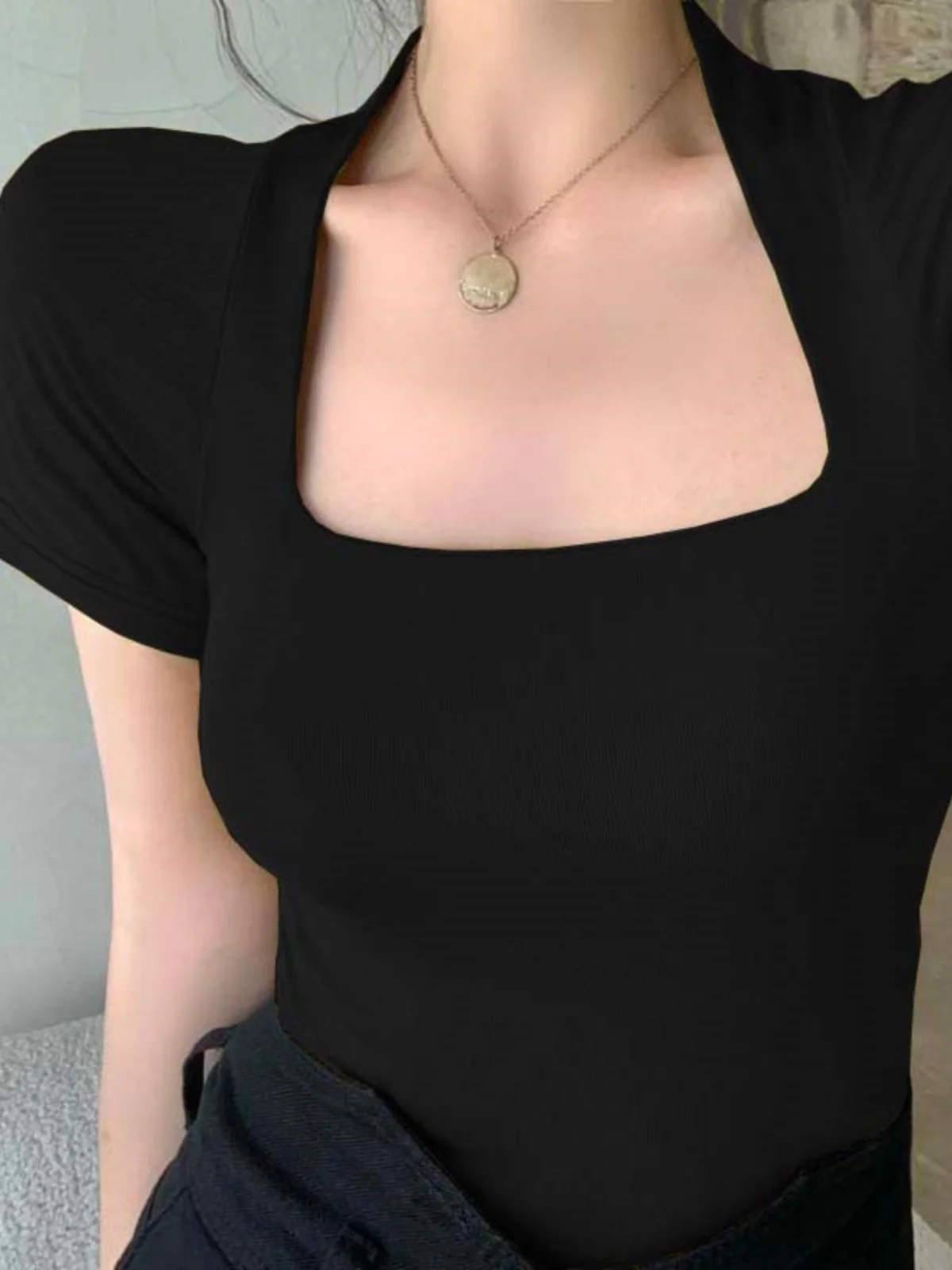 Женская летняя Красная футболка с коротким рукавом и квадратным вырезом