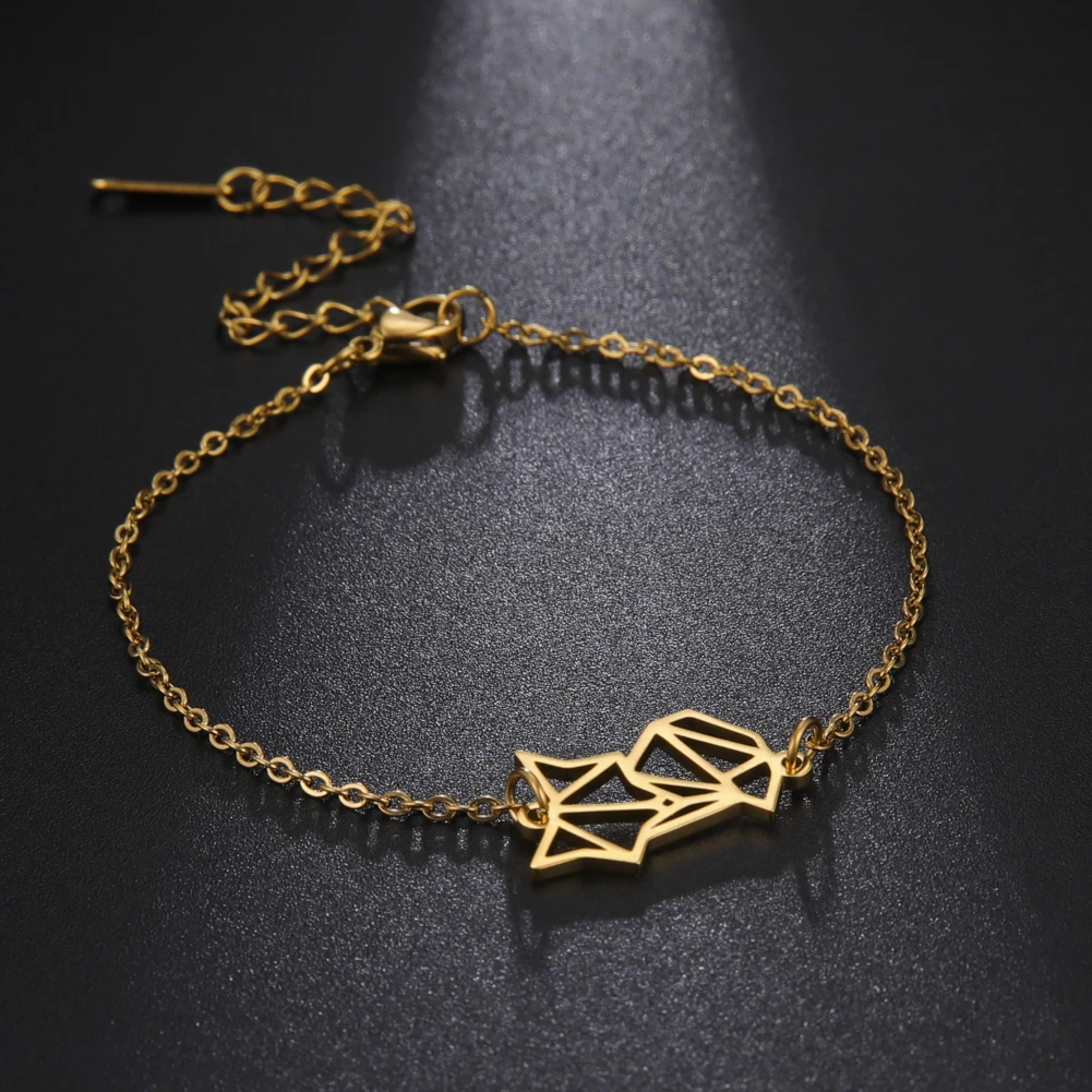 

Cutout Big Tail Squatting Fox Pendant Bracelet Stainless Steel Bracelet for Men Women Simple Fashion Jewelry for Birthday Gift