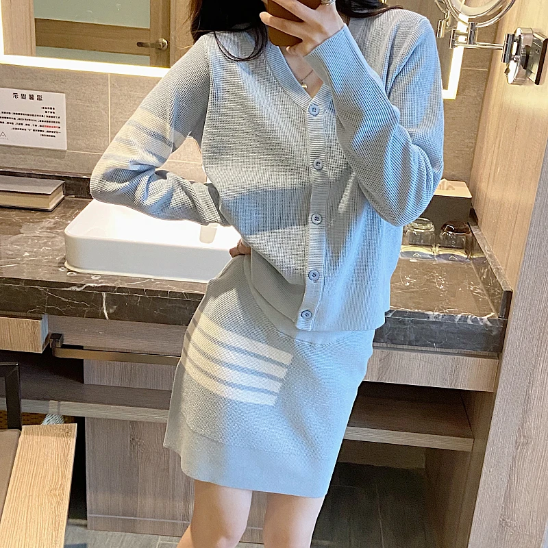 tb waffle skirt suit female college style four-bar V-neck knitted cardigan jacket + waist bag hip skirt