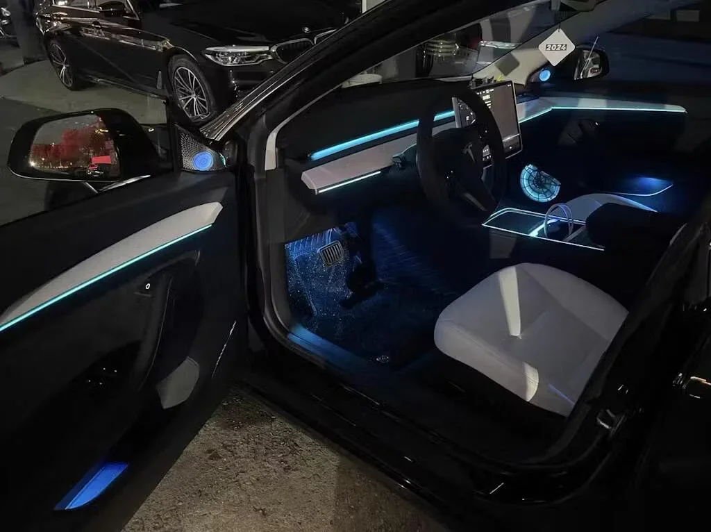 Модернизированная светодиодная RGB-подсветка iCarsin для салона автомобиля