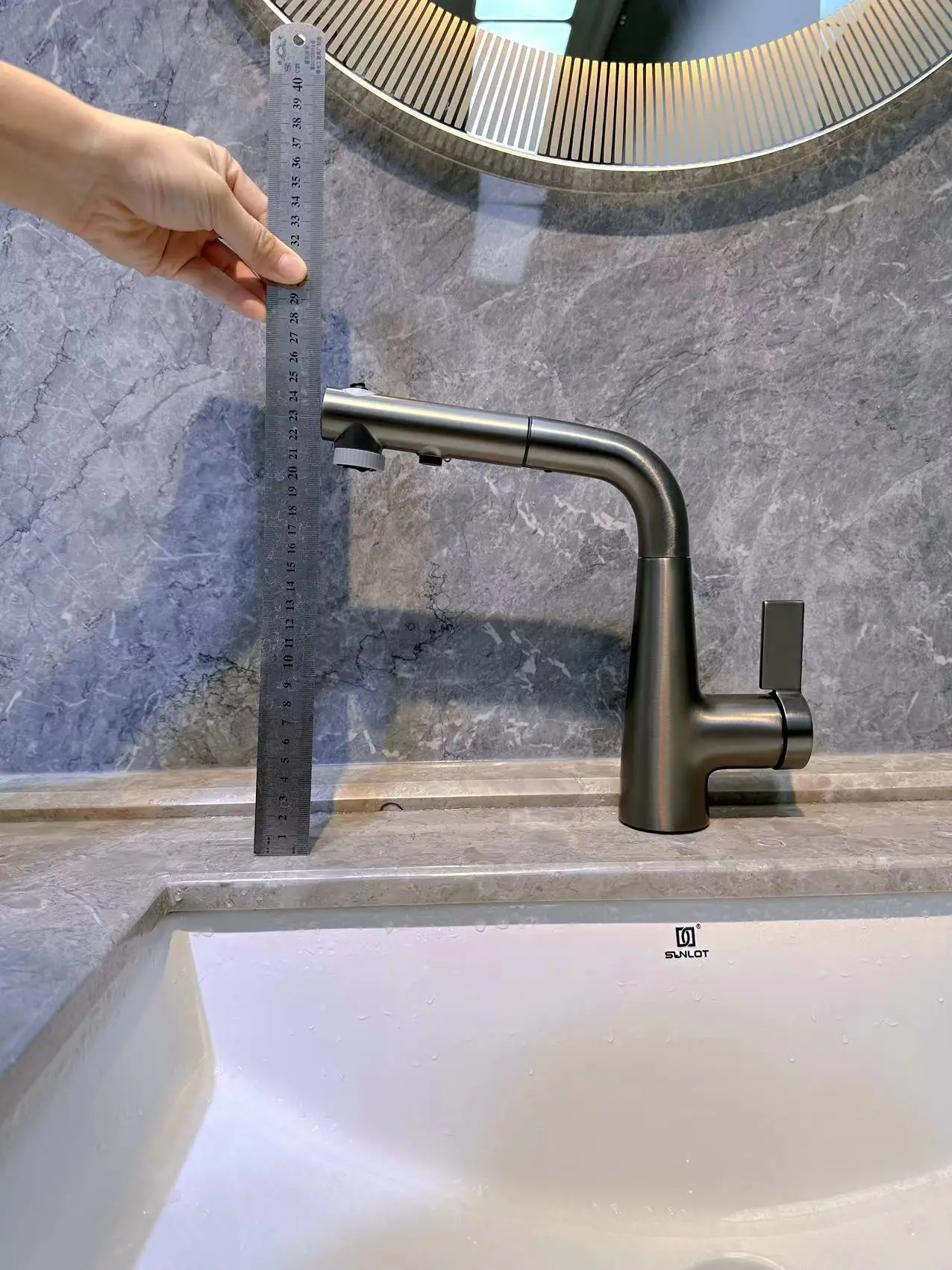 

Серый выдвижной смеситель для умывальника, медная раковина для горячей и холодной умывальника, верхняя часть стола для ванной, раковина для шкафа