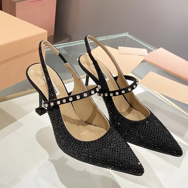 

2023 Spring/Summer New Water Diamond Pointed High Heel Sandals for Women Wearing Shallow Heel Baotou Women's Sandals