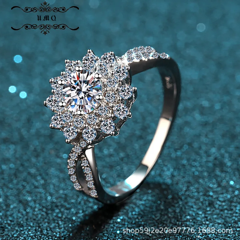 

Женское кольцо из серебра 925 пробы, с четырьмя когтями