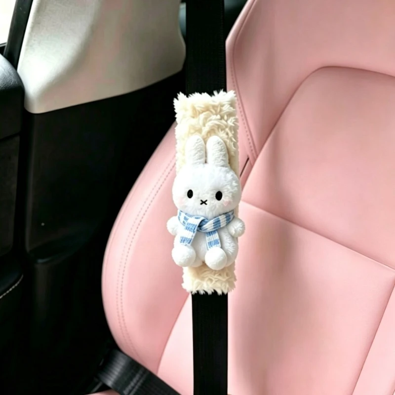 Фото Мультяшный плюшевый чехол на ремень безопасности автомобиля Miffy, универсальный, с защитой от истирания, стильный, новый, модный, практичный, простой. №2