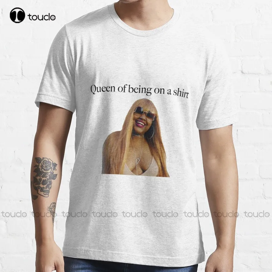 

Женская футболка с принтом «Queen Of Be On A Shirt»