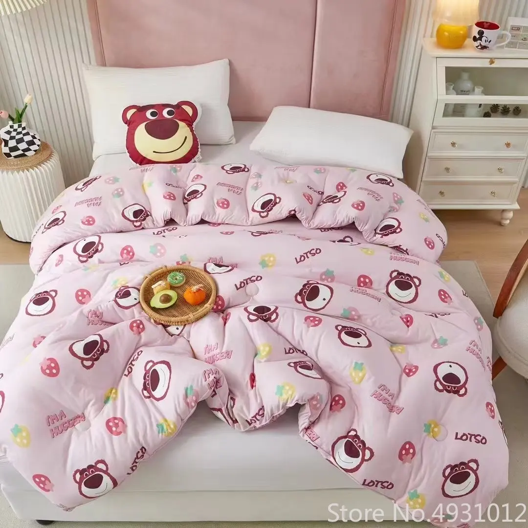 

Мягкое стеганое одеяло, 150x200 см