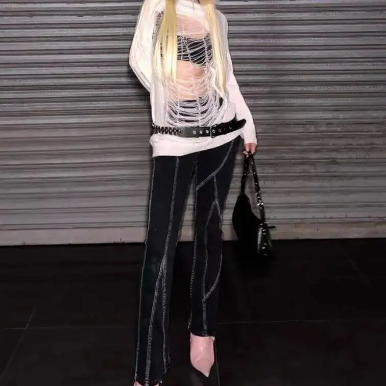 Фото Женский вязаный свитер в стиле Harajuku Y2K: панк-субкультура, с вырезами, открытыми плечами и одним воротником №3
