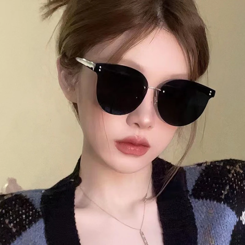 

Hot Sunglasses Women Popular Brand Designer Retro Men Summer Style Sun Glasses