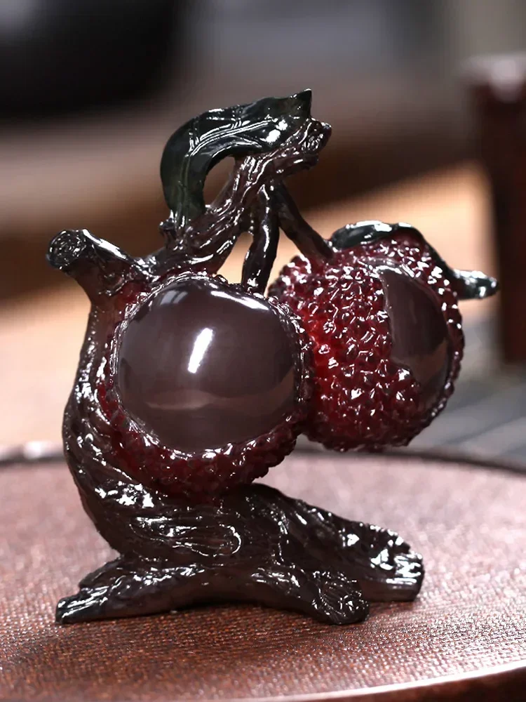 Меняющий цвет личи