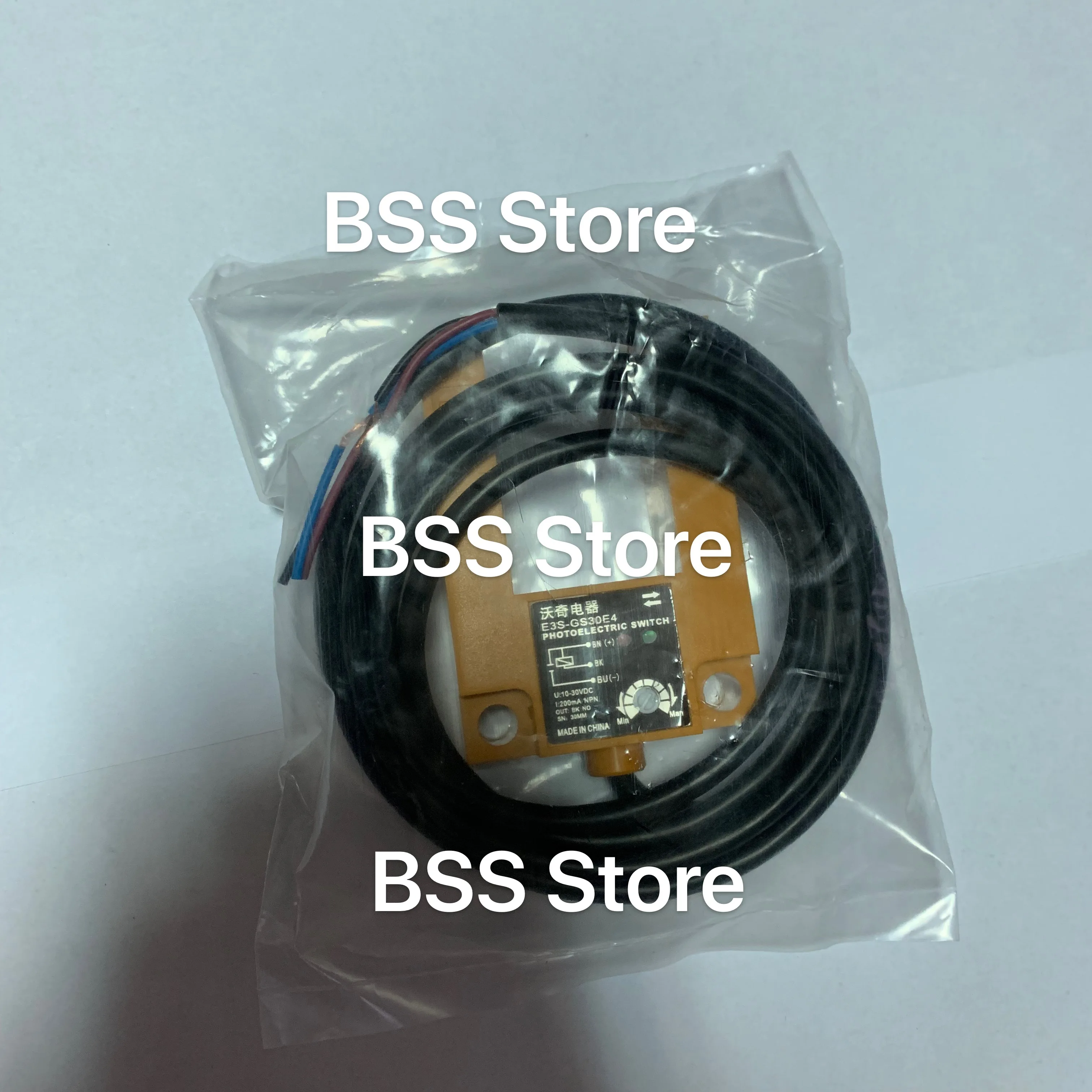 

Photoelectric switch sensor E3S-GS30E4/U photoelectric sensor U 30 mm wide/can replace E3S-GS3E4 gm sensor