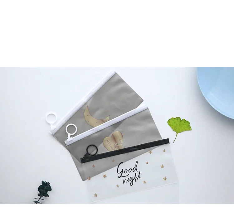 

Cute star moon love PVC Waterproof Pencil Bag Stationery Storage Organizer Bag School Supply Student Prizemateril escoar