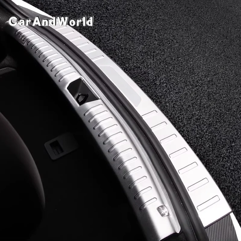 Фото Для Ford Mondeo Fusion Evos 2022-2024: Накладки на пороги багажника, защитные накладки на дверь багажника, накладки на педали, декоративные накладки, автомобильные аксессуары №1
