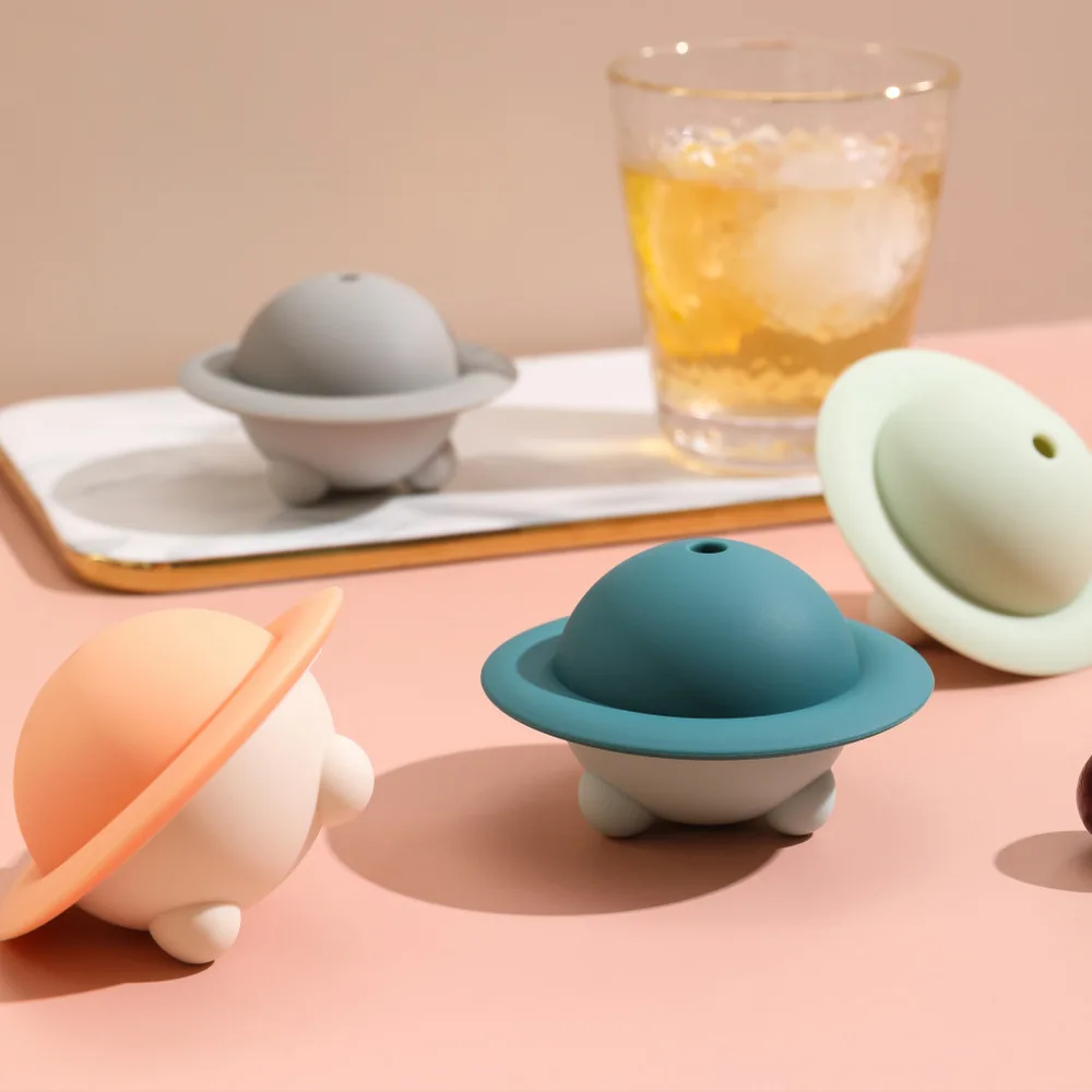 

Netease Silicone small ice hockey mold household round ice maker ice cube small flying saucer round ice making mold