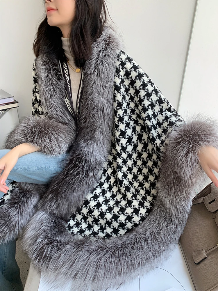 

Women Cloak Plaid Thick Warm Winter Capes Ponchos Real Silver Fox Fur Collar Tweed Shawl Coat Loose Jacket