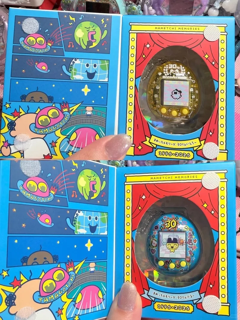 Фото PB Bandai Tamagotchi Nano - Mametchi Memories к 30-летию (желтый / синий) - коллекционный декор для рабочего стола, подарок. №5