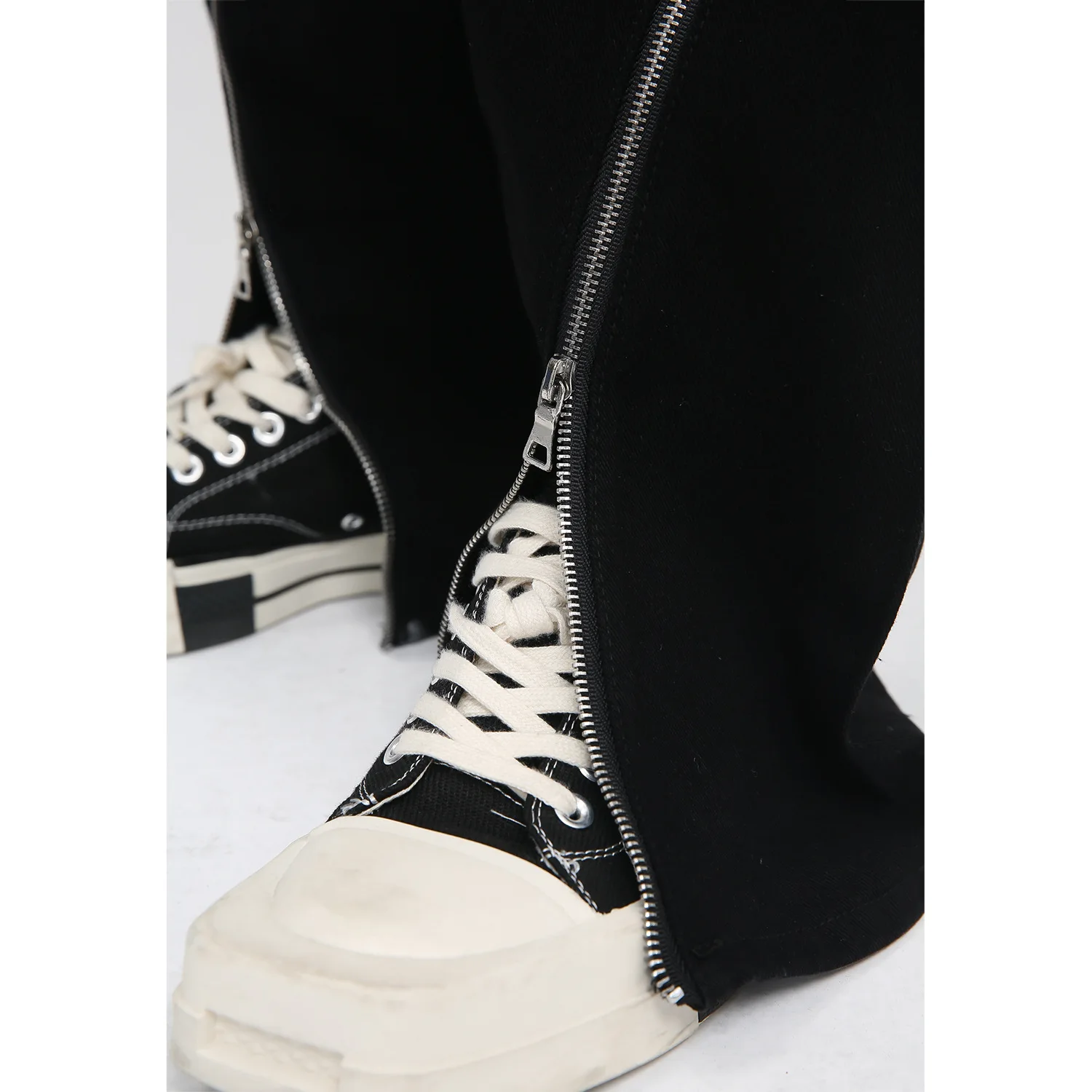 Four Seasons Men's Jeans Personality Zipper Design Trend Straight Wide Leg Pants Streetwear Men Street Ins Hot Sale men clothing