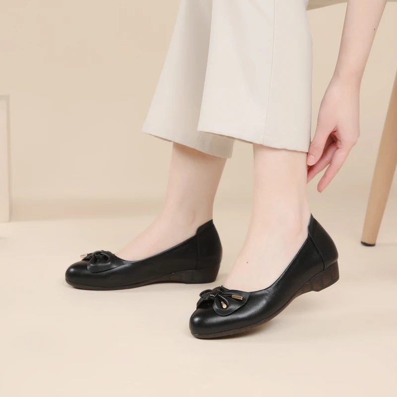 DIMANYU Women Shoes Wedge 2023 Fall New Genuine Leather Mom Shoes Large Size 41 42 43 Anti-slip Casual Beanie Shoes Women