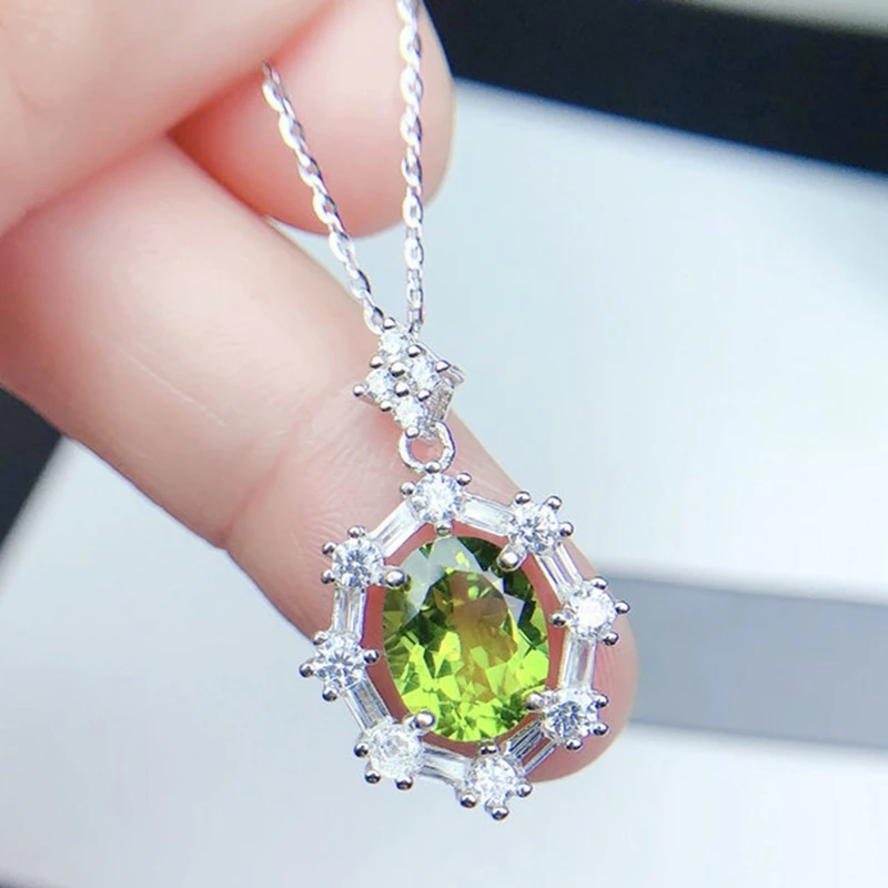 

Exquisite Oval Cut Olive Green / Purple Cubic Zirconia Clavicle Chain Necklace Banquet Party Silver Color Fashion Jewelry
