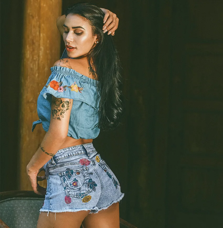 

Women's summer new 3D embroidered three-dimensional flower pastoral style high waist washed denim shorts all-match shorts