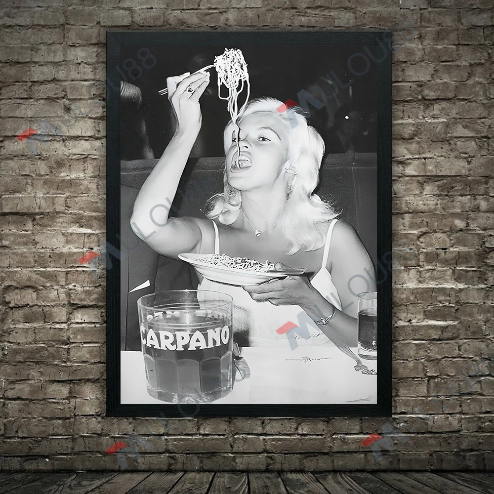 Черно-белый винтажный художественный постер с изображением еды макаронных