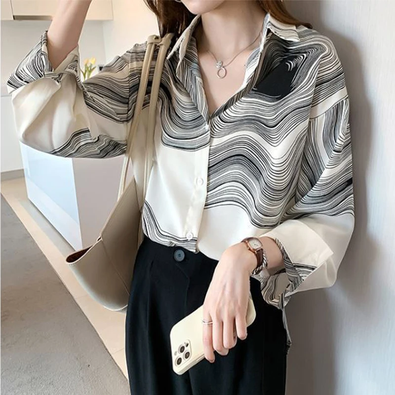 

Vintage Corrugated Women's Shirt Loose Fashion Turn-Down Collar Long Sleeve Top Casual Blouses Women 2022 Spring New