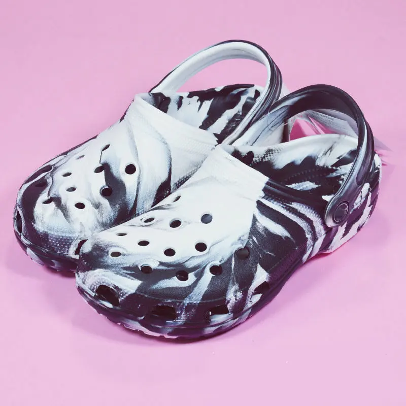 

Summer New EVA Thick Sole Perforated Shoes for Women Wearing Elevated Soft Sole DIY Love Solid Color Two Wear Home Slippers