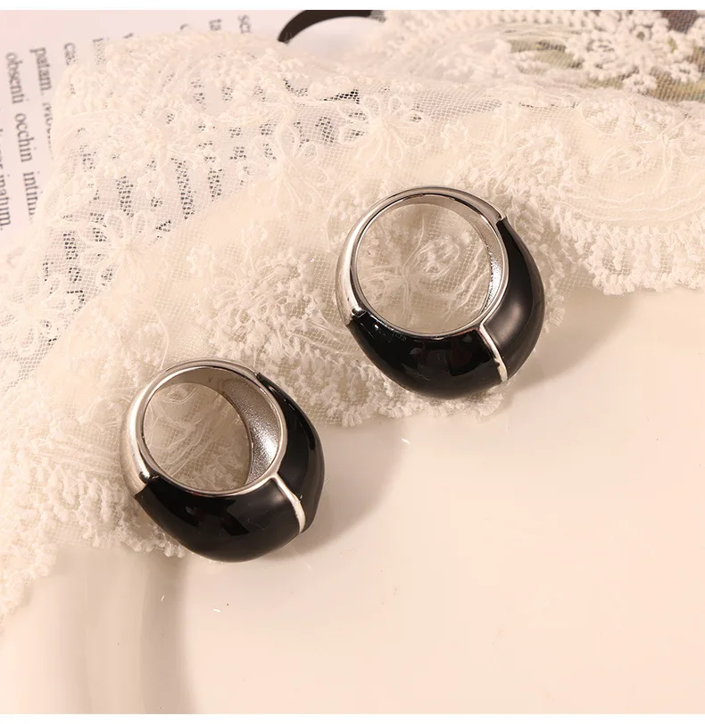 Женское кольцо в готическом стиле из нержавеющей стали черного и красного цвета