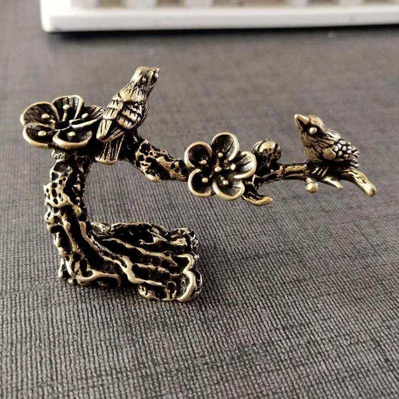 

Pure Copper Plum Tree Happy Magpie Bird Miniature Ornaments Antique Brass Cuckoo Figurine Tea Table Decorations Desk Decor Craft